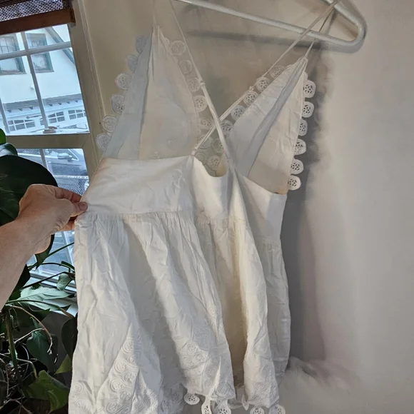 Honey Punch White Lace Cutout Spaghetti Strap Mini Dress Size Small - Picture 11 of 13